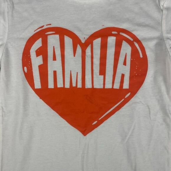 Latino Heritage Month Women's X-Small White Familia Heart Short Sleeve T-Shirt - Picture 2 of 8